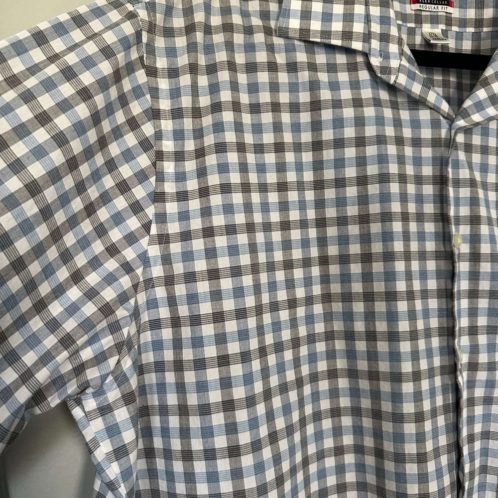 Van Heusen Black and White Plaid Button Down Shirt - Picture 3 of 5